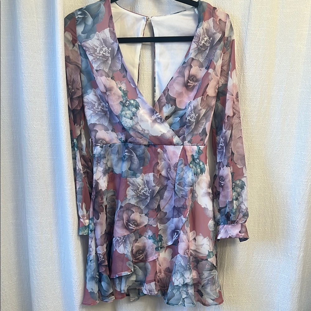 Trac White and Black Garment